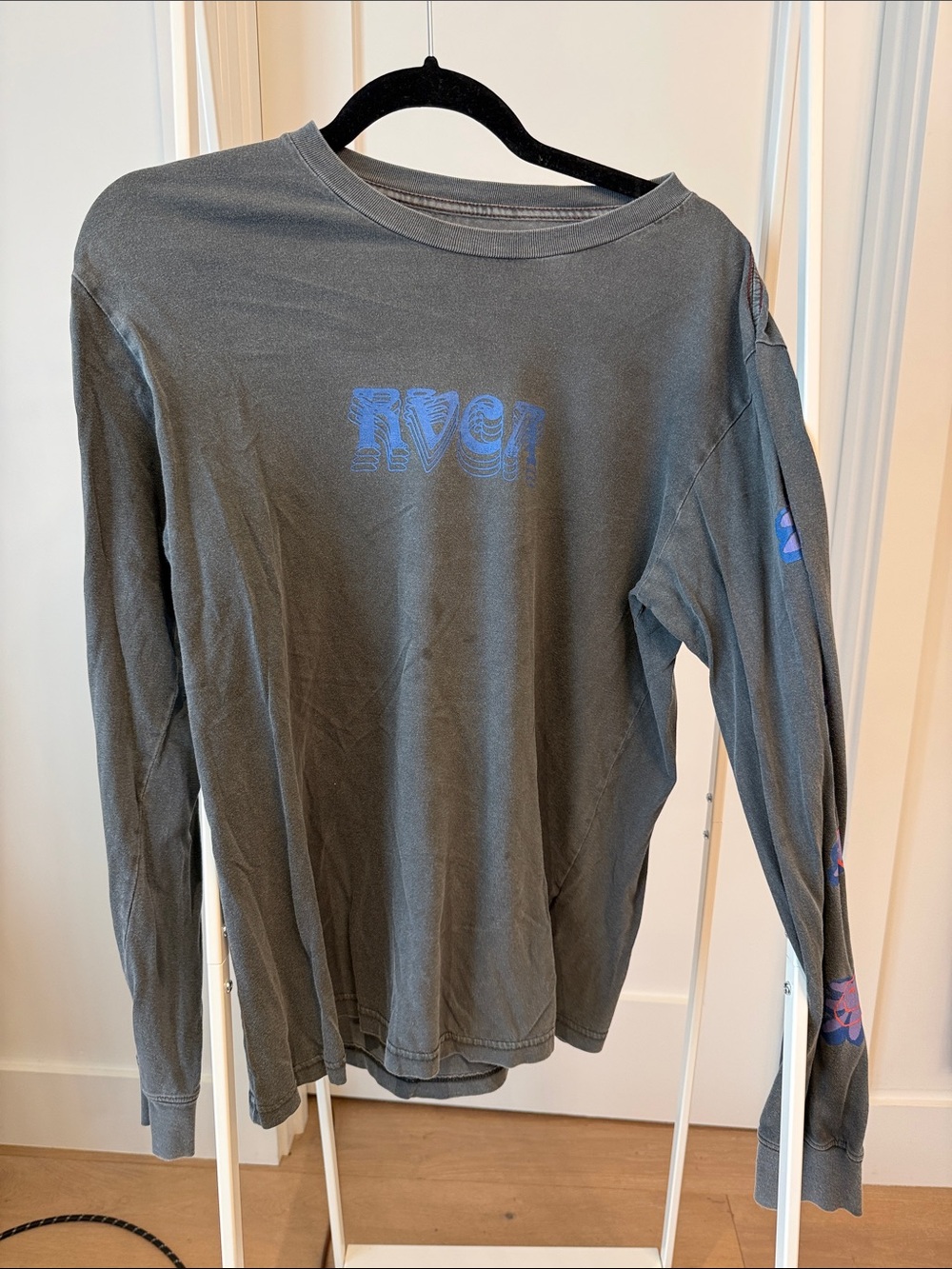 RVCA Long Sleeve Graphic Tee - Charcoal with Blue Print